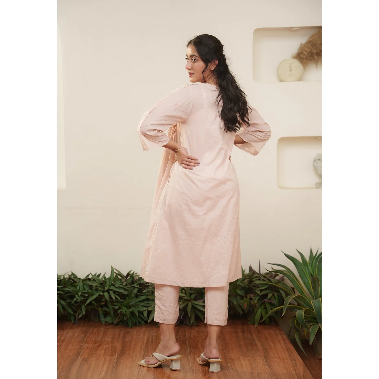 Our Dve Capsule 9 Coordinato rosa cotone ricamo