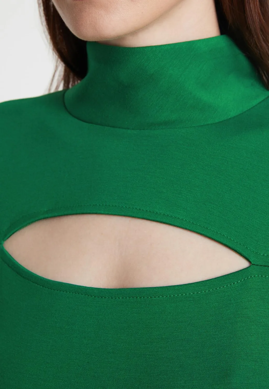 Ana Alcazar Melly abito midi verde collo alto cut-out