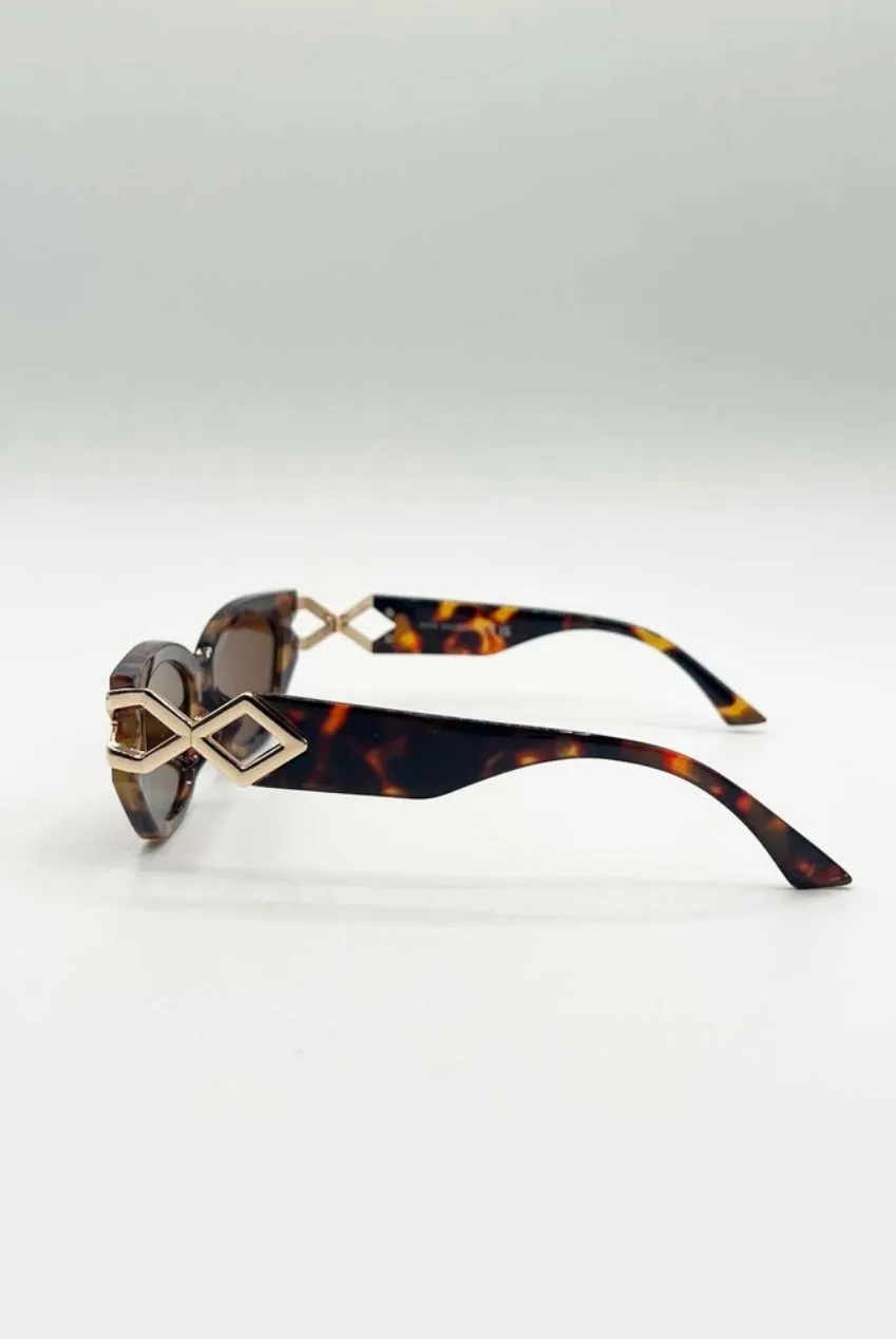 SVNX Cat-Eye Side Detail occhiali da sole tartarugati UV400