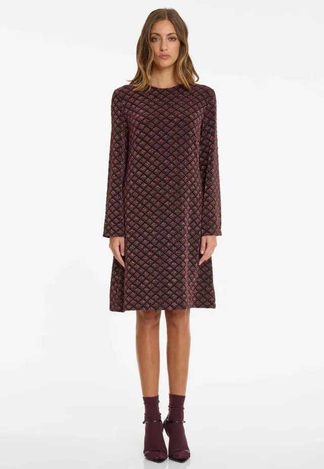 Ana Alcazar Ablira abito tunica rombi bordeaux lurex