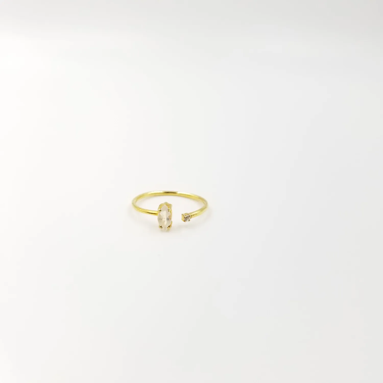 Our Dve Lily anello moonstone oro 18kt misura USA