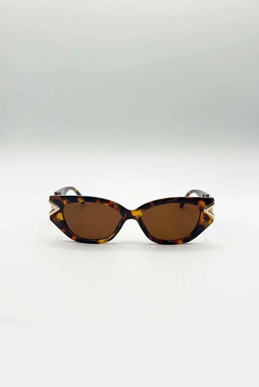SVNX Cat-Eye Side Detail occhiali da sole tartarugati UV400