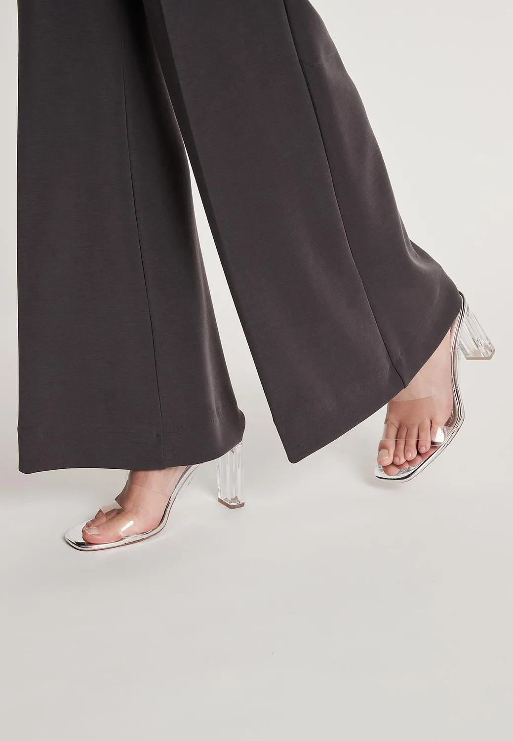 Ana Alcazar Irene pantaloni svasati jersey grigi