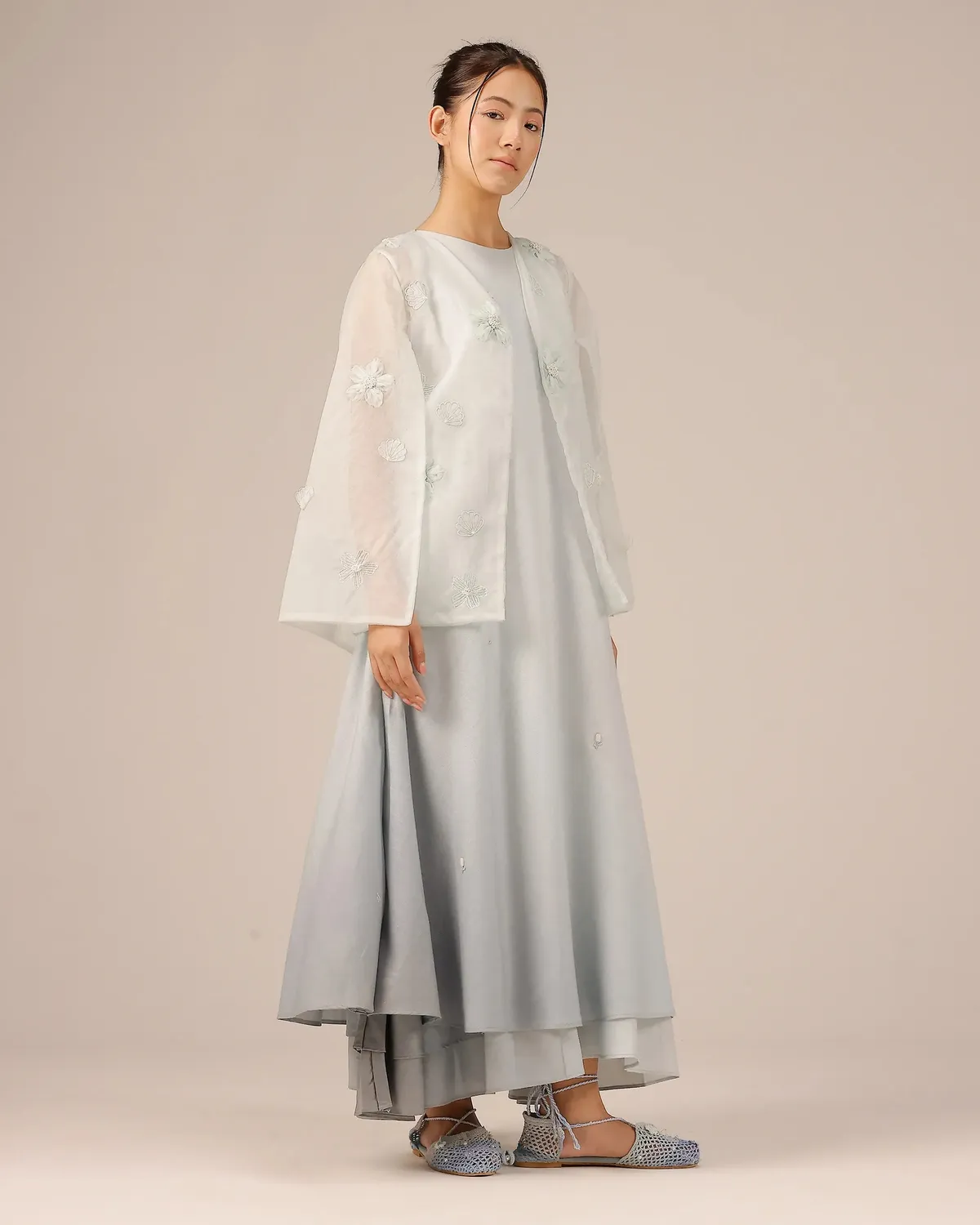 Our Dve Wave Kiss Jacket giacca grigia in organza