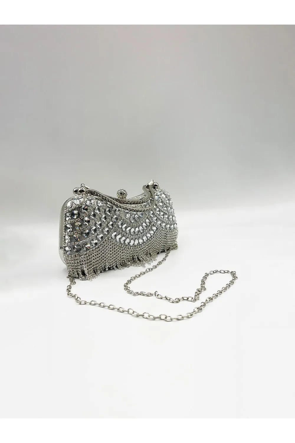 SVNX Fringe Clutch pochette argento con frange e catena