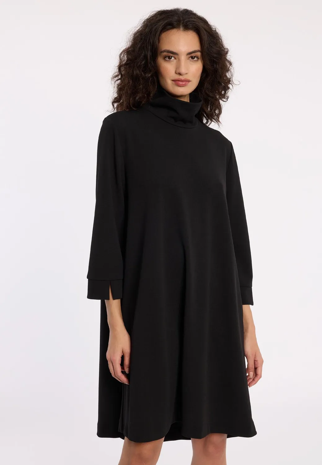 Ana Alcazar Adna abito dolcevita nero tasche