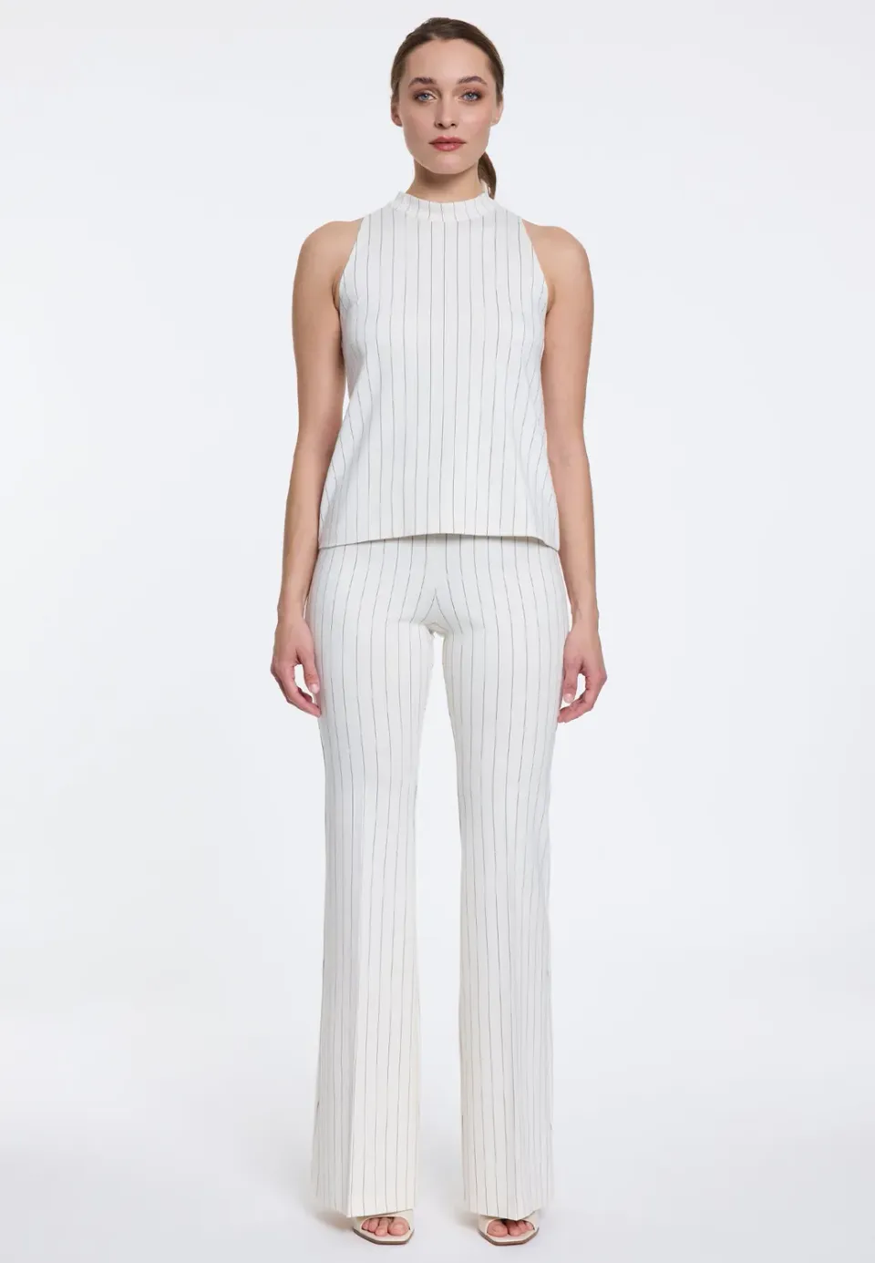 Ana Alcazar Draya top gessato bianco elegante