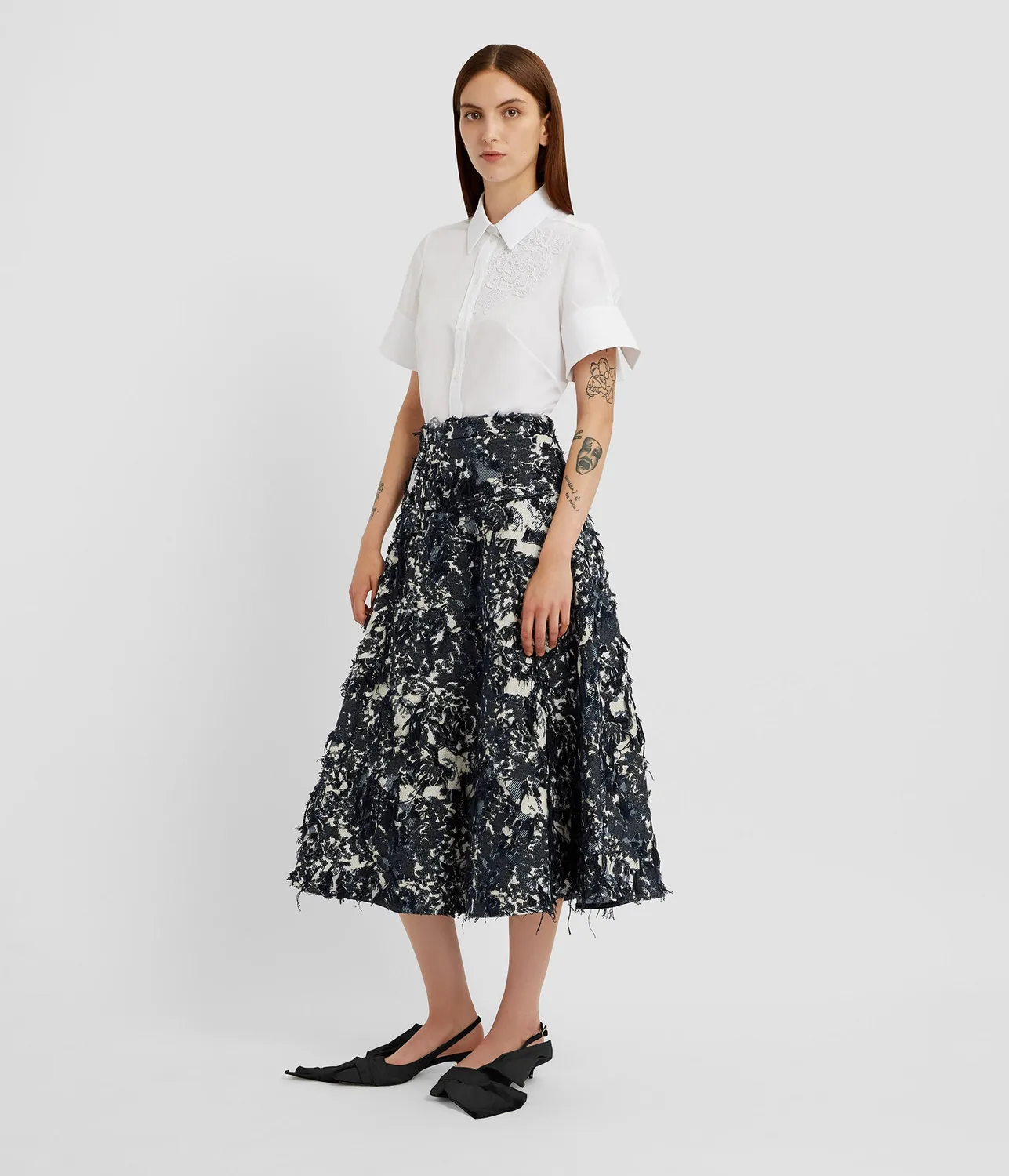 Erdem camicia bianca cotone applique fiore manica corta