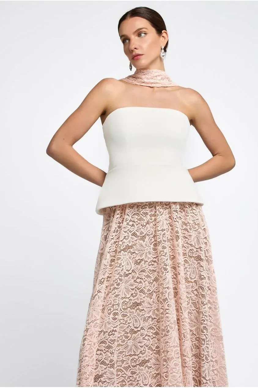 Goddiva Floral Lace sciarpa rosa cipria in pizzo