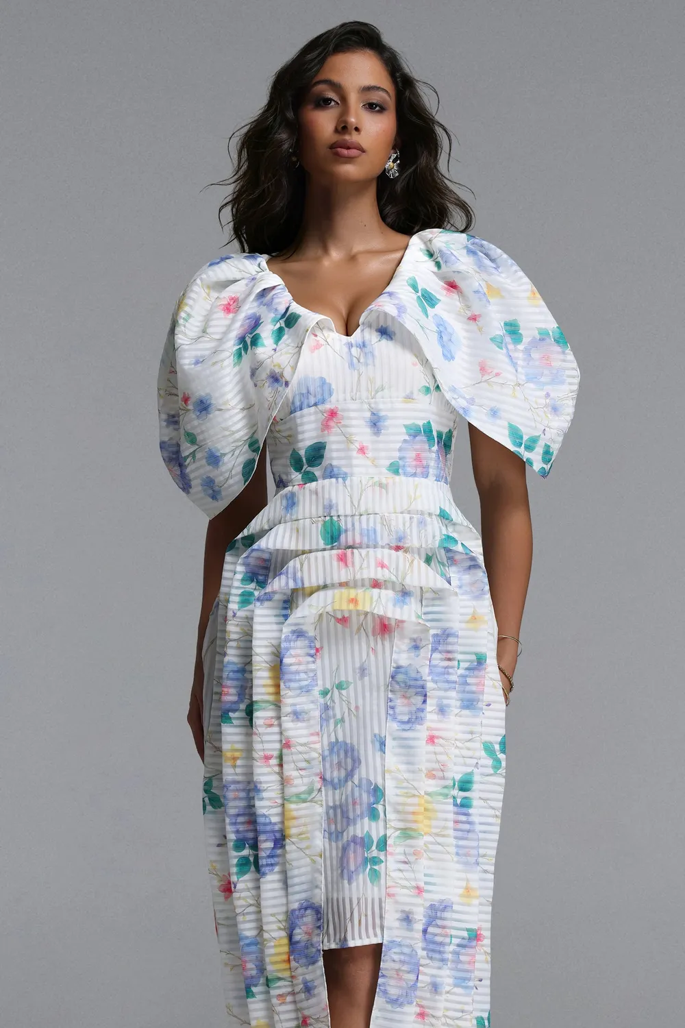 Bella Barnett Wezal Abito Midi Bianco Floreale Manica Corta