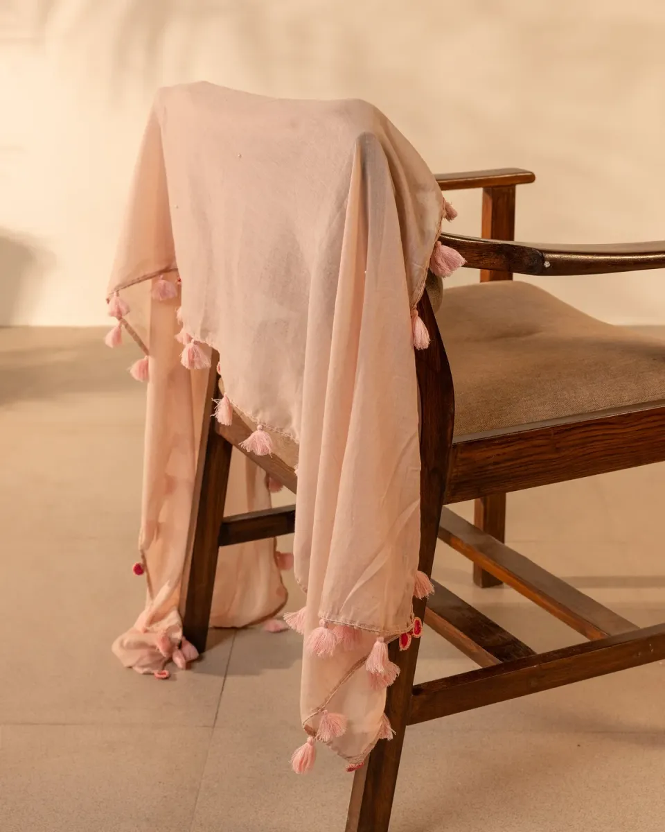 Our Dve Blush Heart stola rosa cuori uncinetto