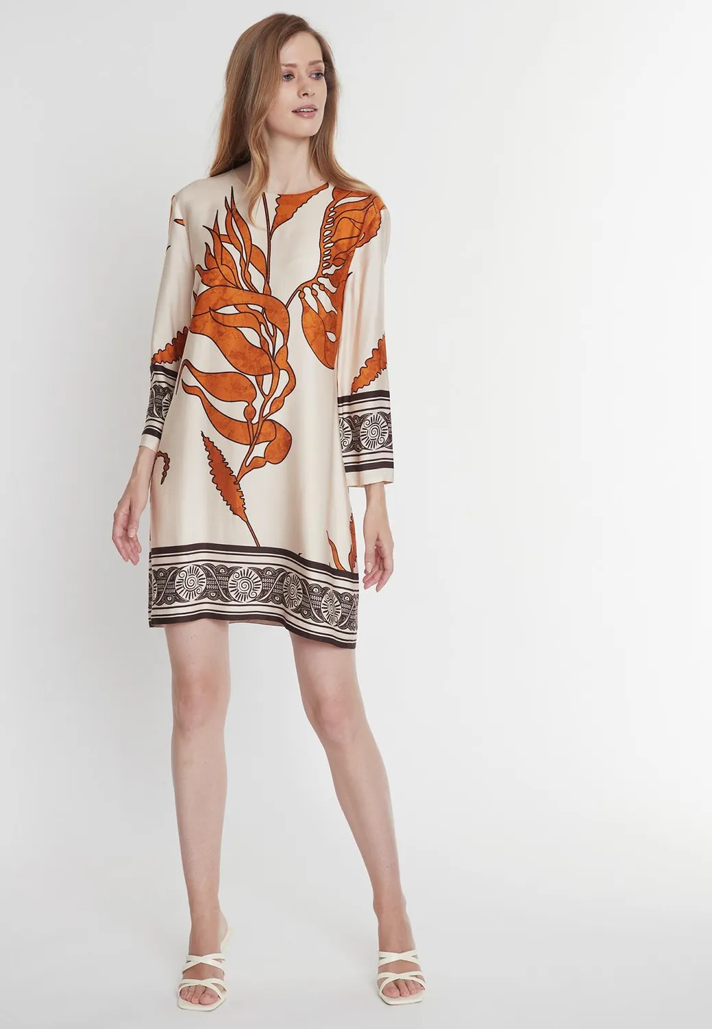 Ana Alcazar Palosa abito tunica beige raso stampa marrone