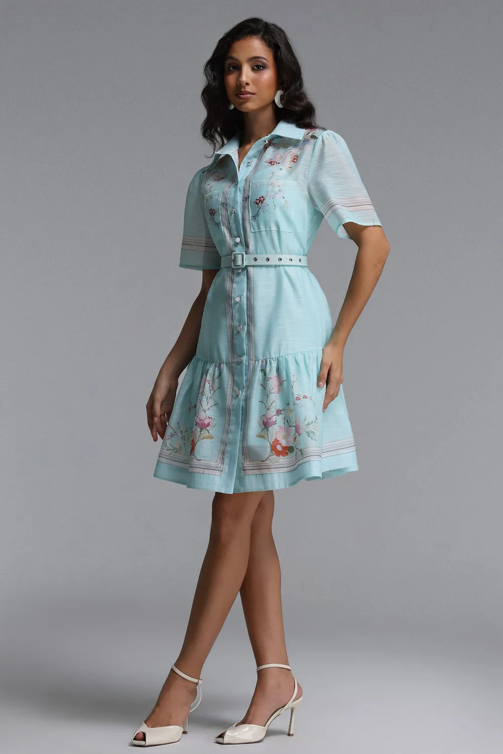 Bella Barnett Nikuna mini abito floreale blu manica corta