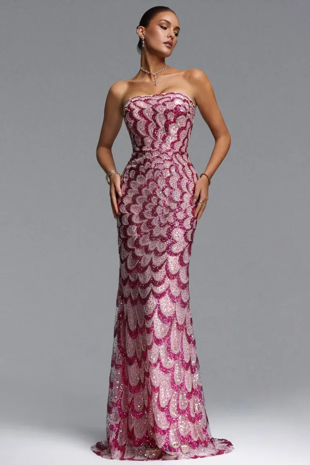 Bella Barnett Facia abito maxi paillettes rosa senza spalline