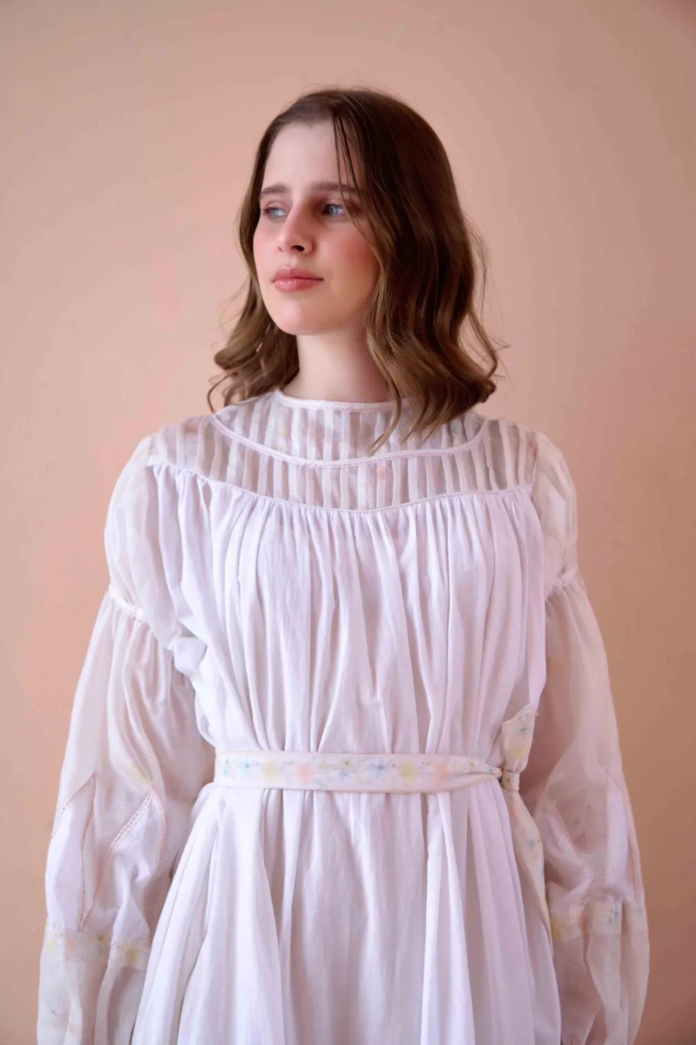 Our Dve Irene Dress abito bianco cotone maniche lunghe