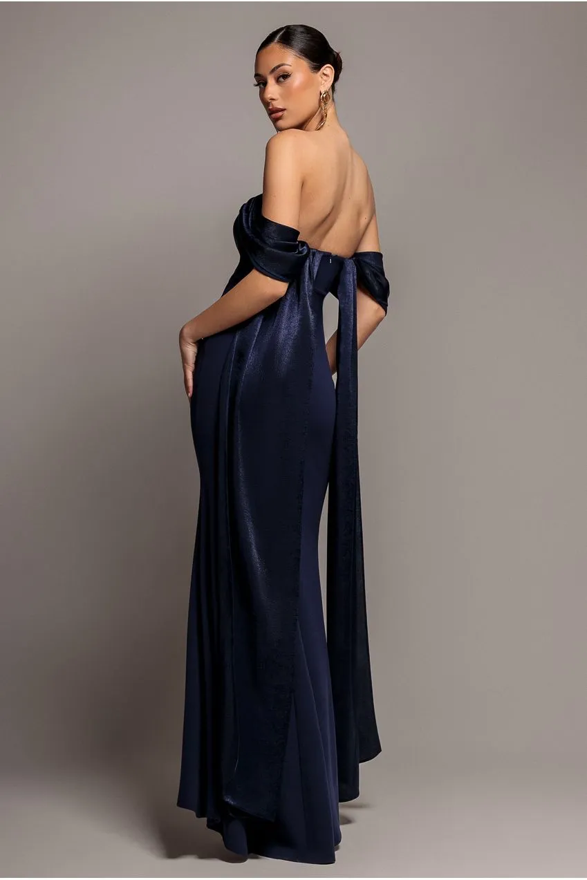 Goddiva Wing Cape abito maxi blu navy satin spalle scoperte