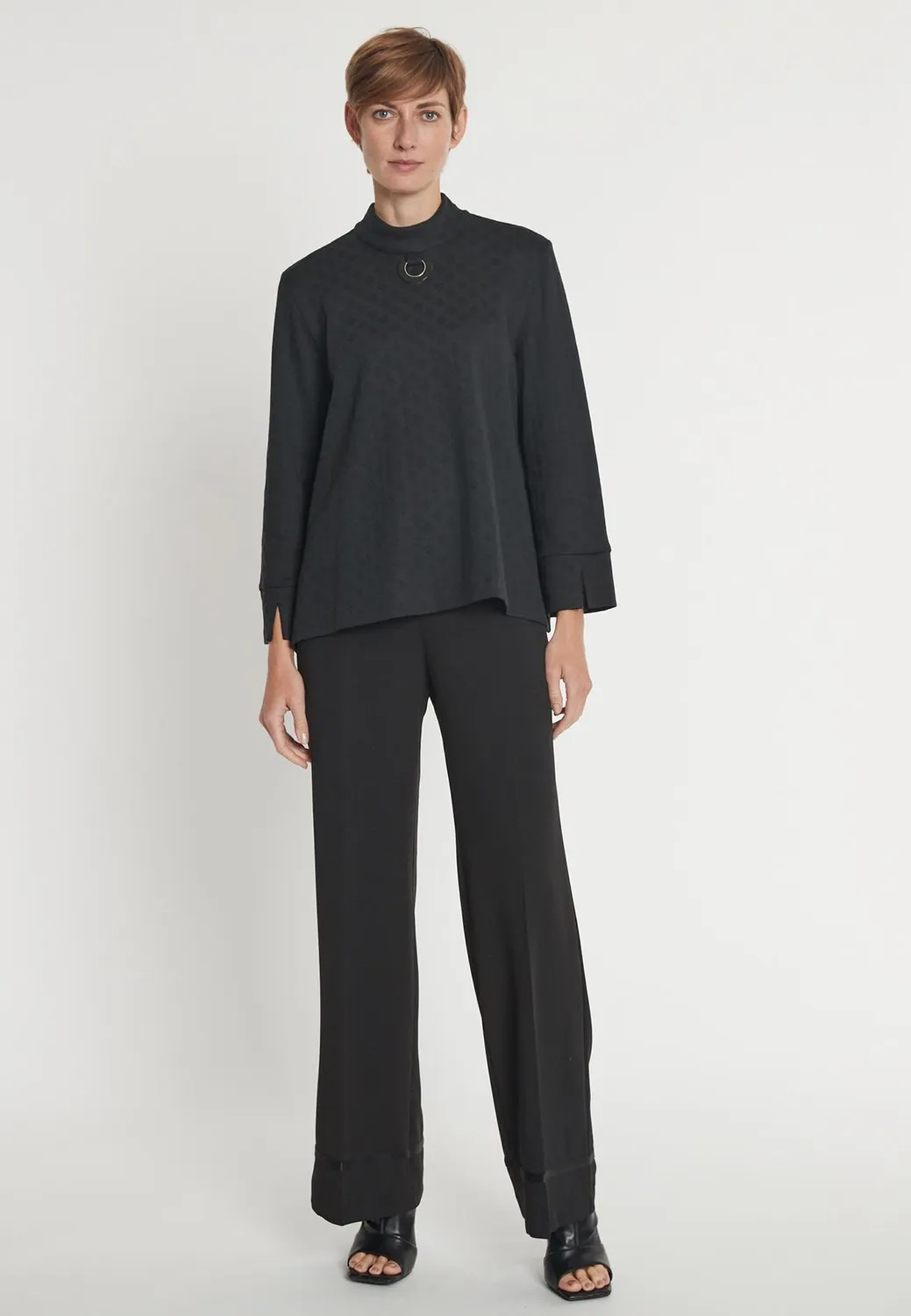 Ana Alcazar Hemma camicia nera quadri collo alto