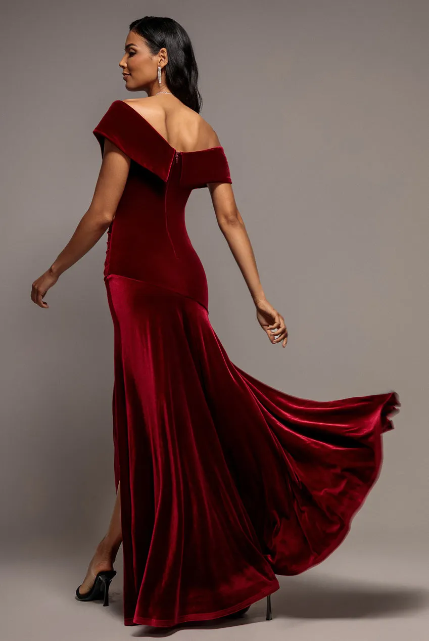 Goddiva Velvet Off Shoulder Pleated abito maxi vino velluto