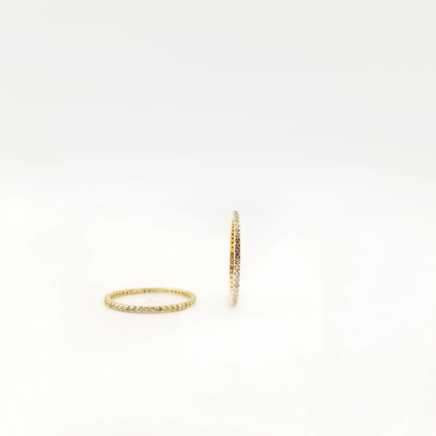 Our Dve Crystal anello fascia argento dorato 18k zirconi US 4-10