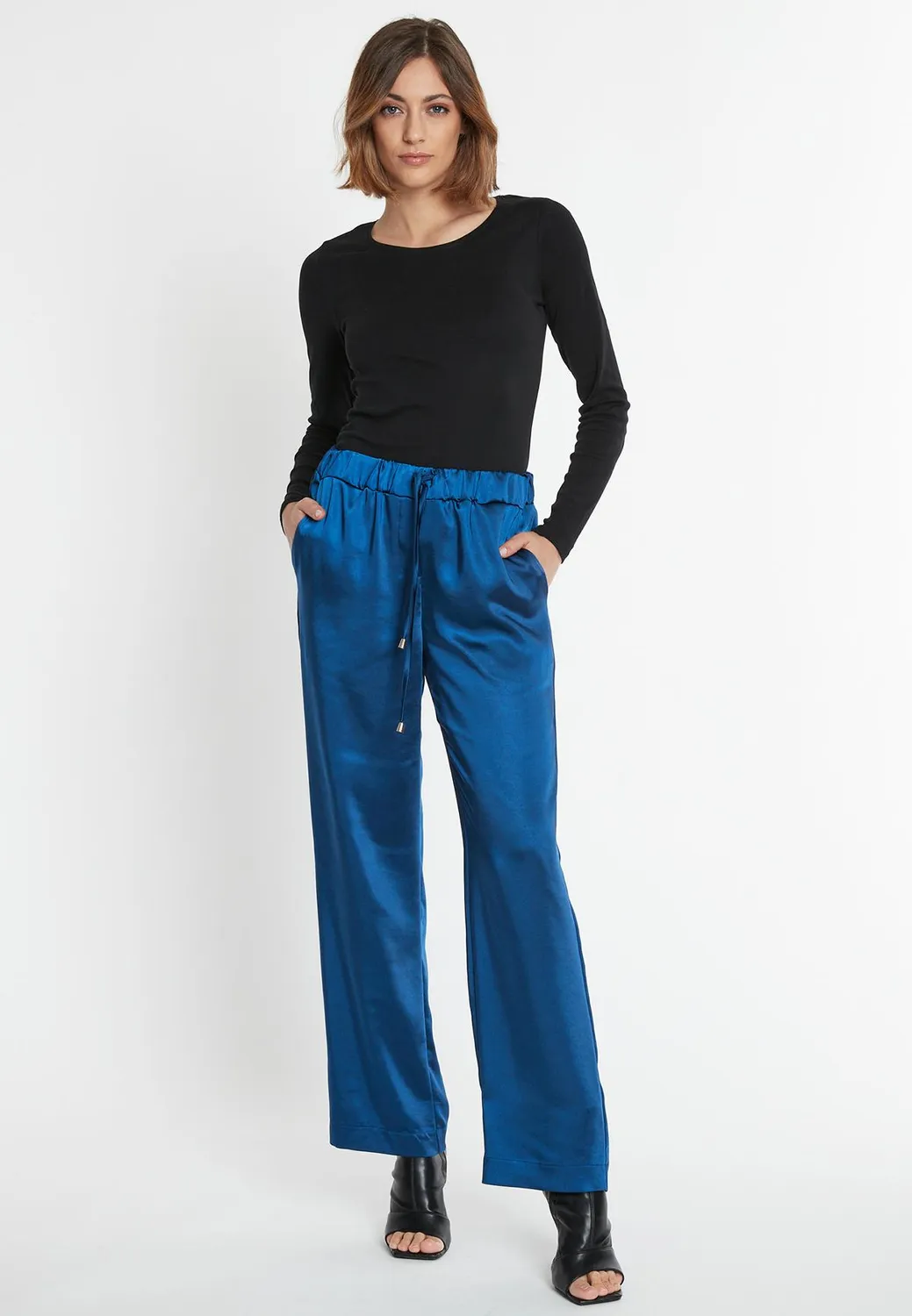 Ana Alcazar Sibly pantaloni satin blu lucido