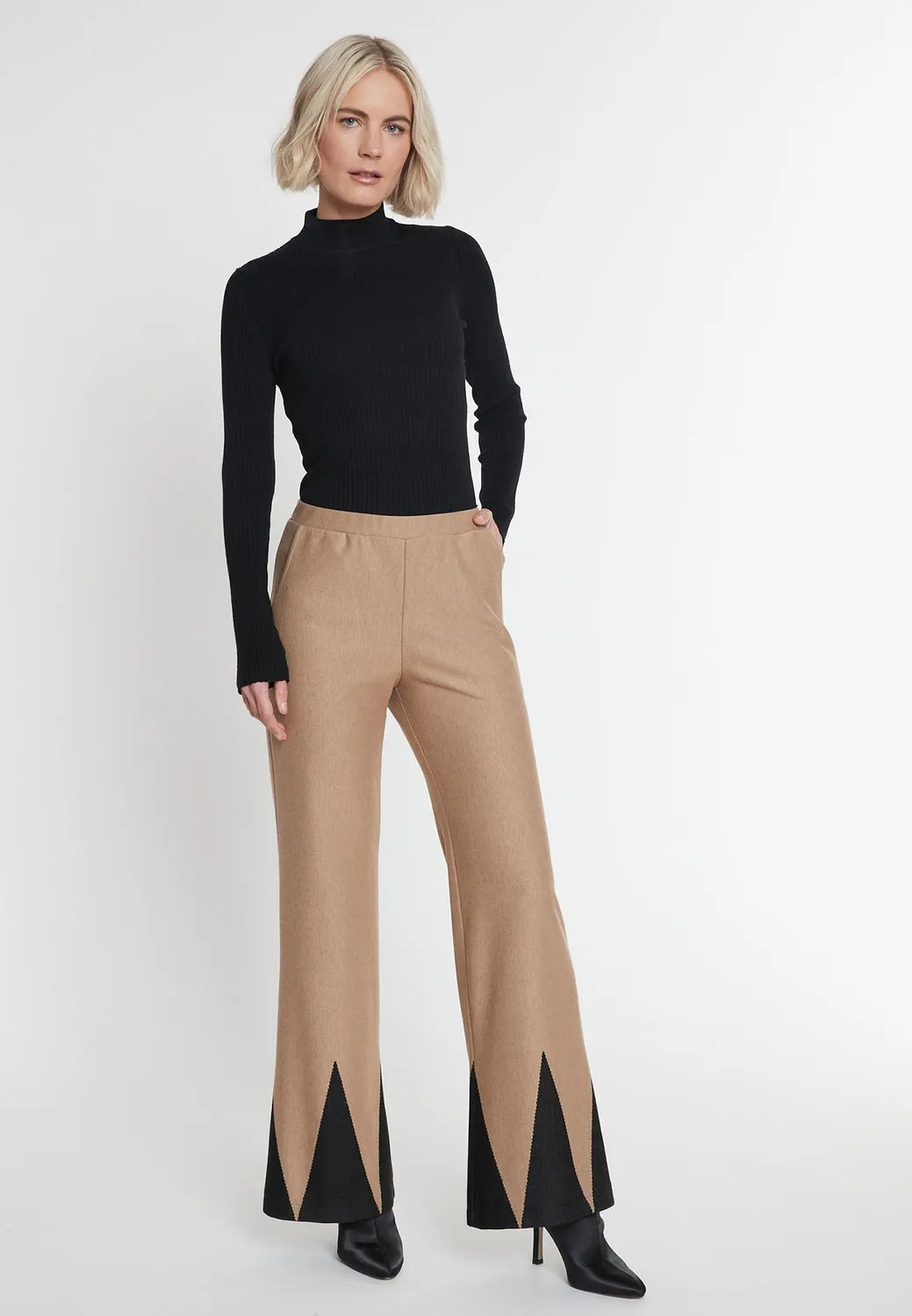 Ana Alcazar Milly pantaloni svasati maglia zigzag nero