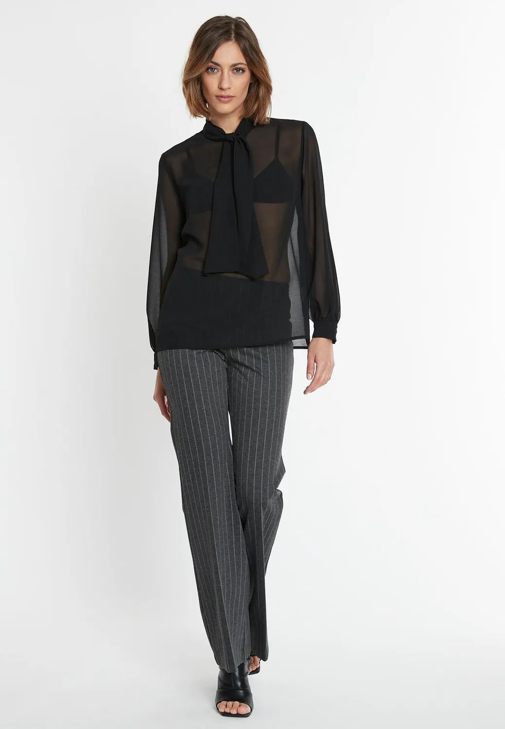 Ana Alcazar Swana blusa chiffon nera con fiocco