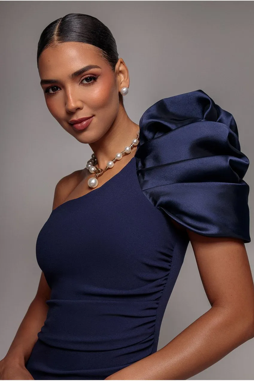 Goddiva One Shoulder abito maxi raso blu navy monospalla