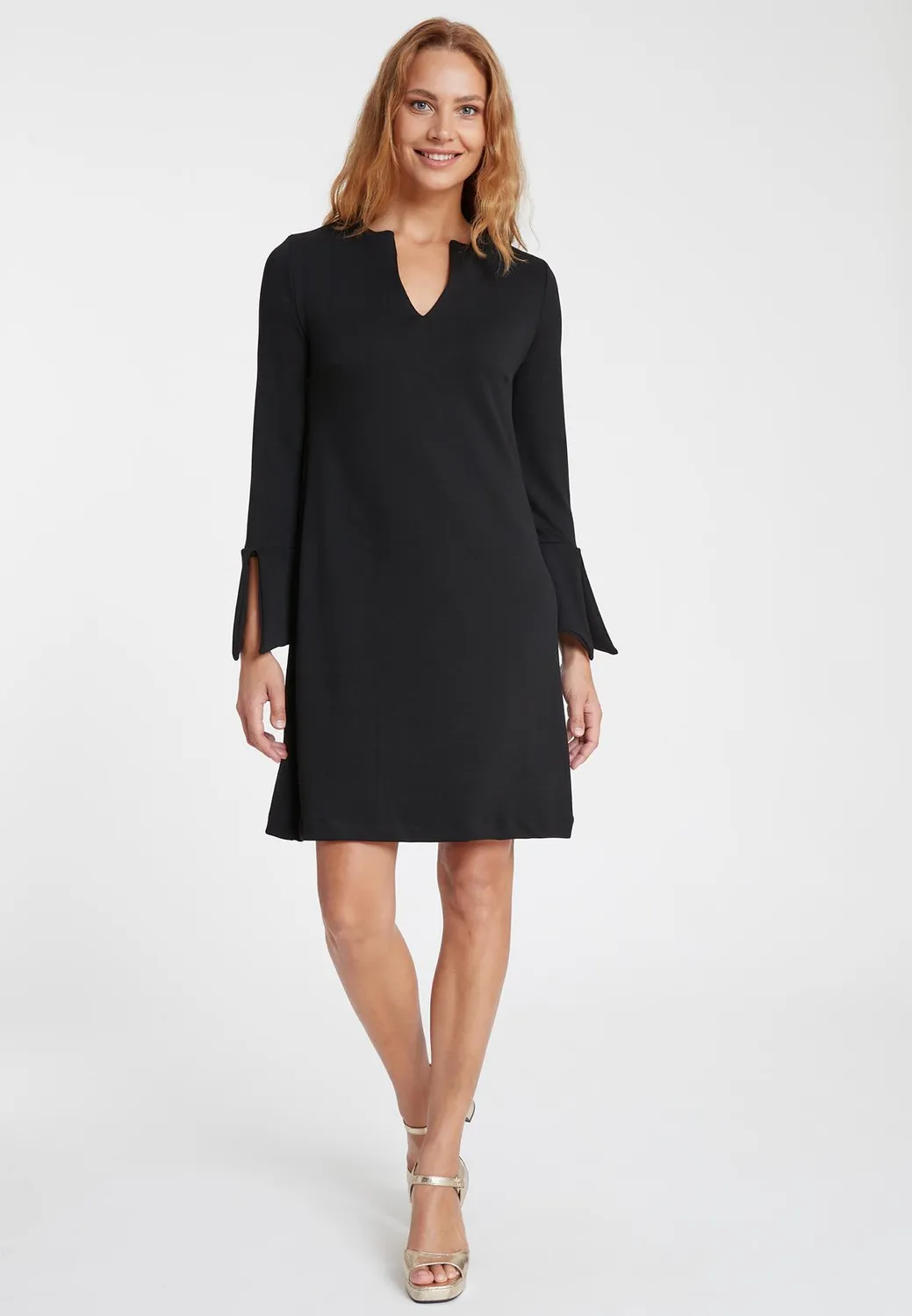 Ana Alcazar Sebari abito tunica jersey nero
