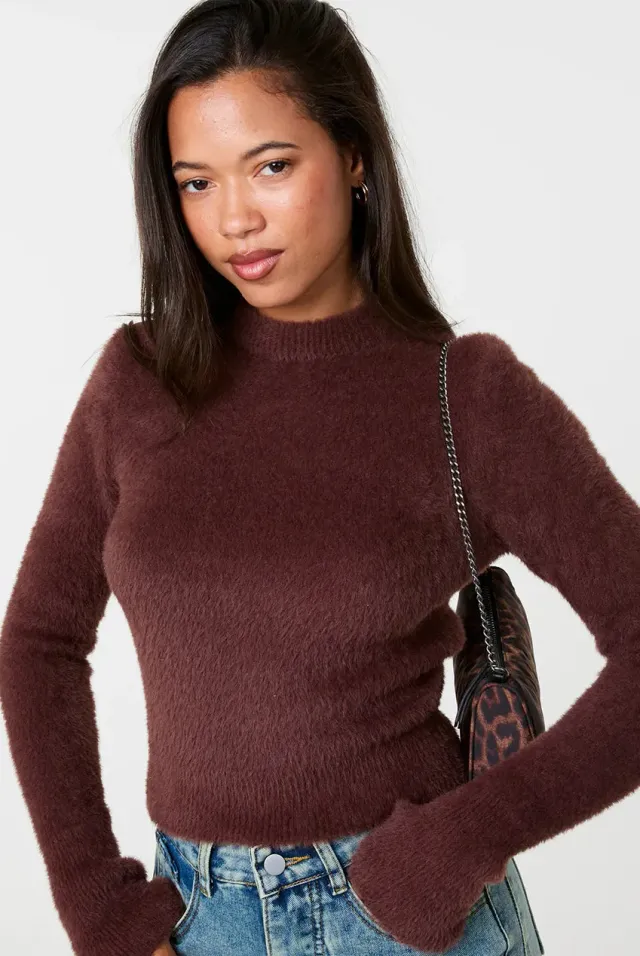 Pink Vanilla Fluffy Knit maglione cropped cioccolato