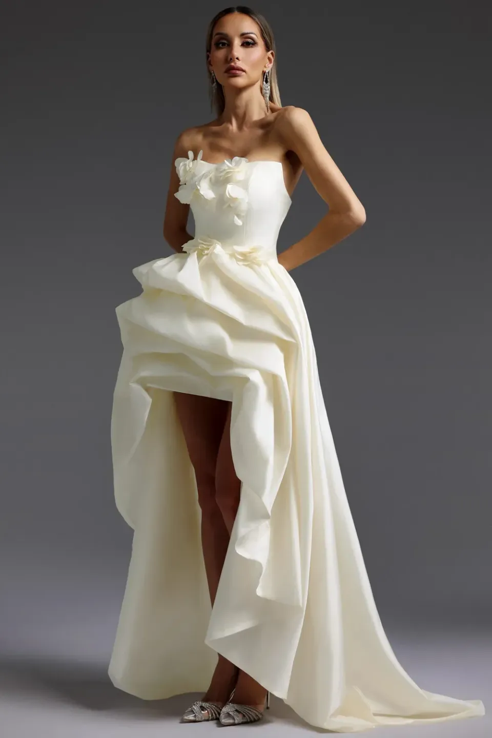 Bella Barnett Tabitha abito maxi bianco fiori senza maniche