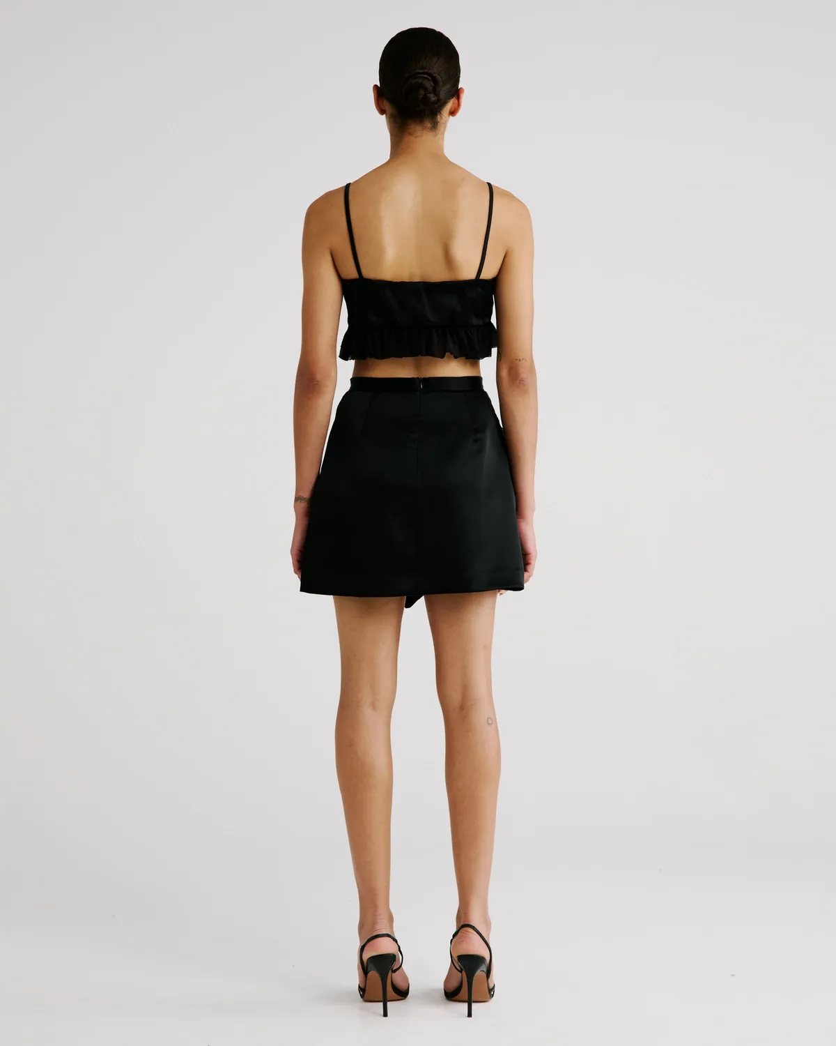 Violante Nessi Costes top seta drappeggiato nero