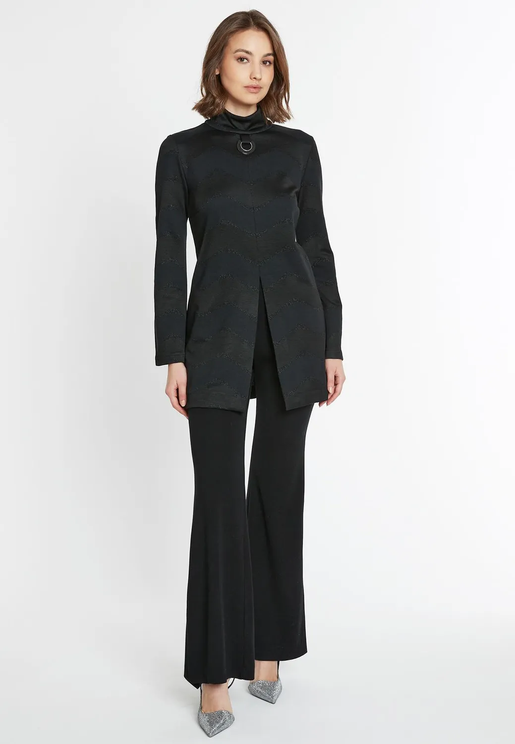 Ana Alcazar Sapora top lungo nero lurex collo alto