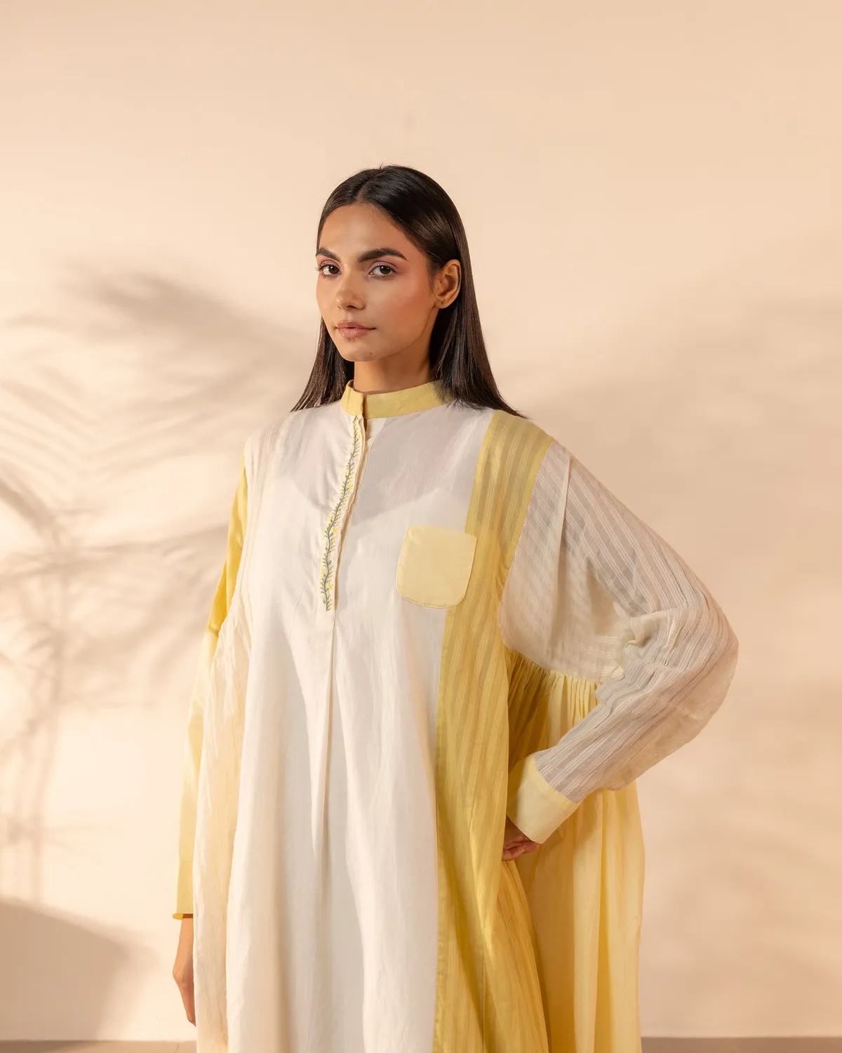 Our Dve Blush Wind abito giallo beige cotone taglia unica