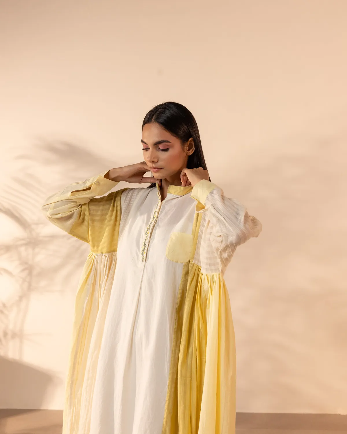 Our Dve Blush Wind abito giallo beige cotone taglia unica