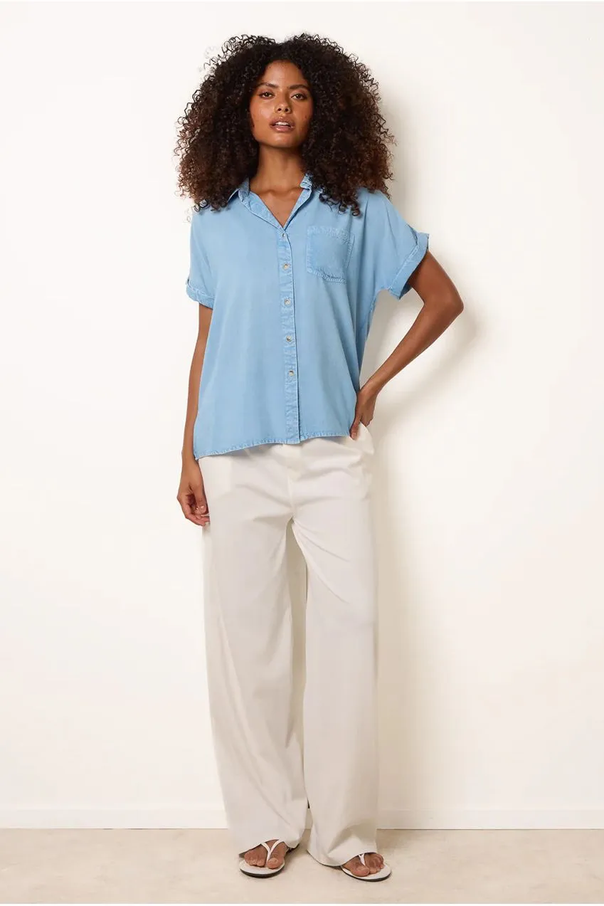 Blue Vanilla Button Front camicia denim chiaro manica corta