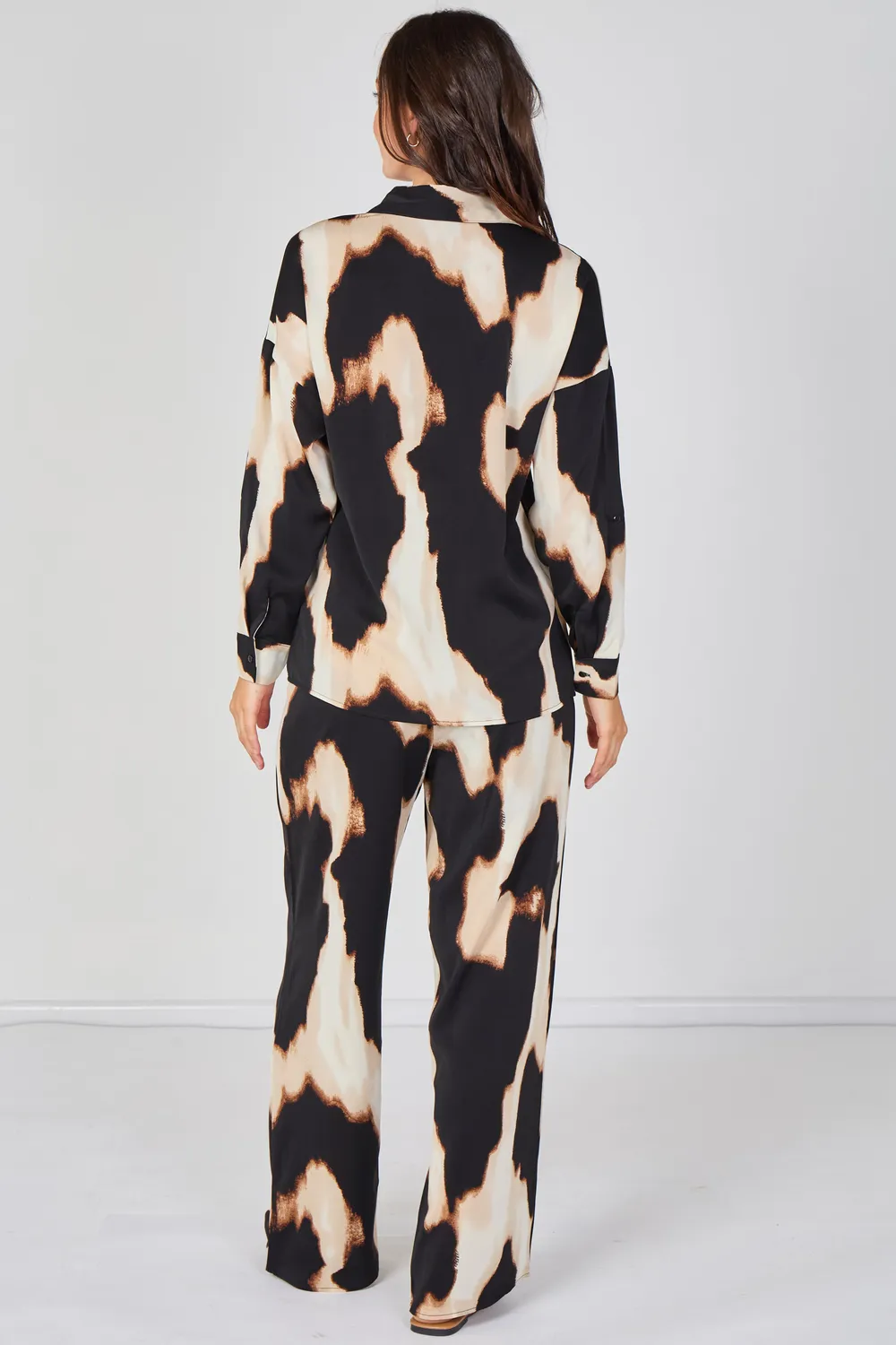 Love Sunshine Abstract completo nero camicia e pantaloni