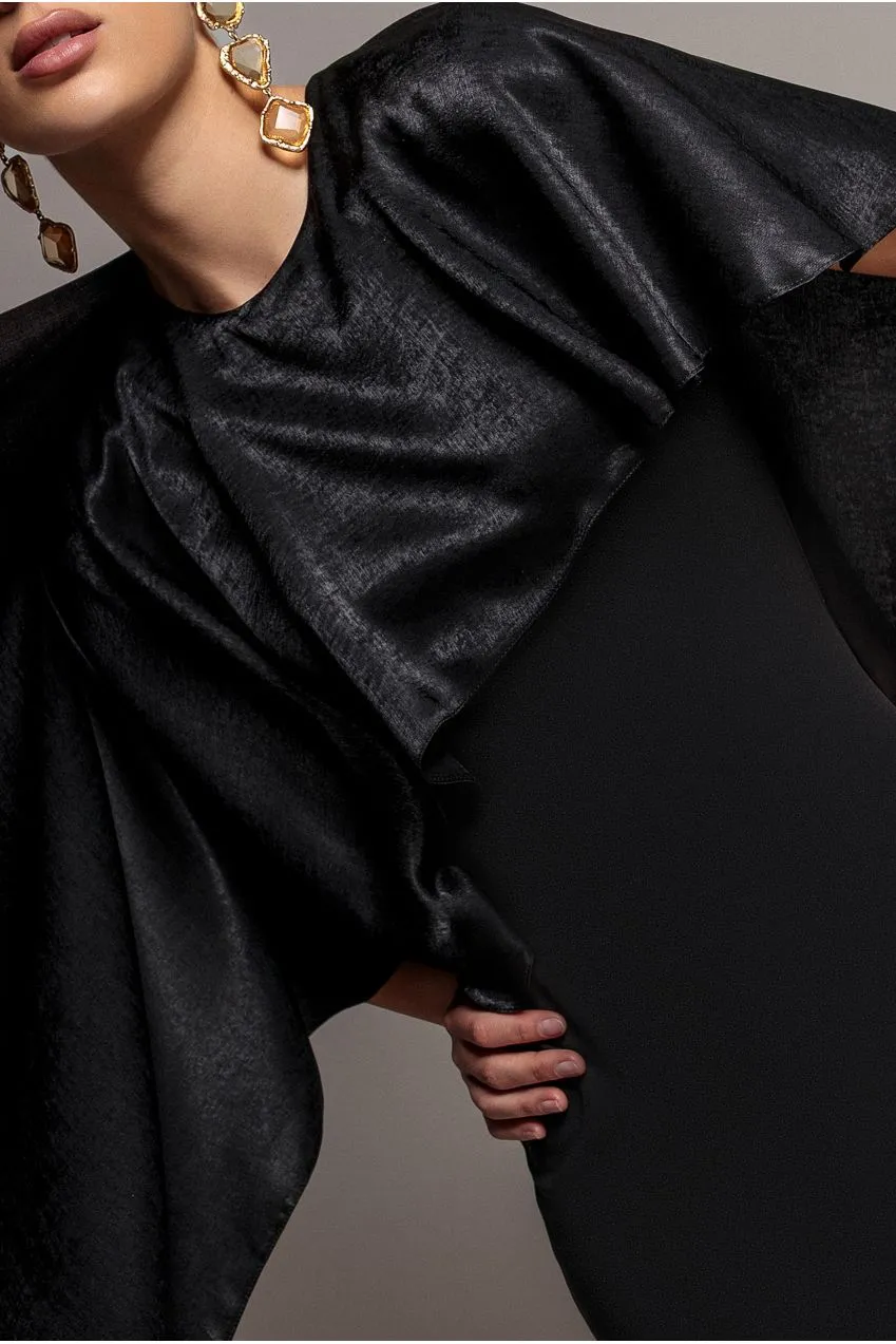 Goddiva Cape Sleeve abito satin nero maxi