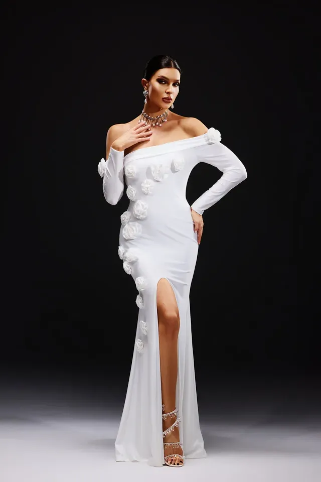 Bella Barnett Nerlii maxi abito bianco spalle scoperte