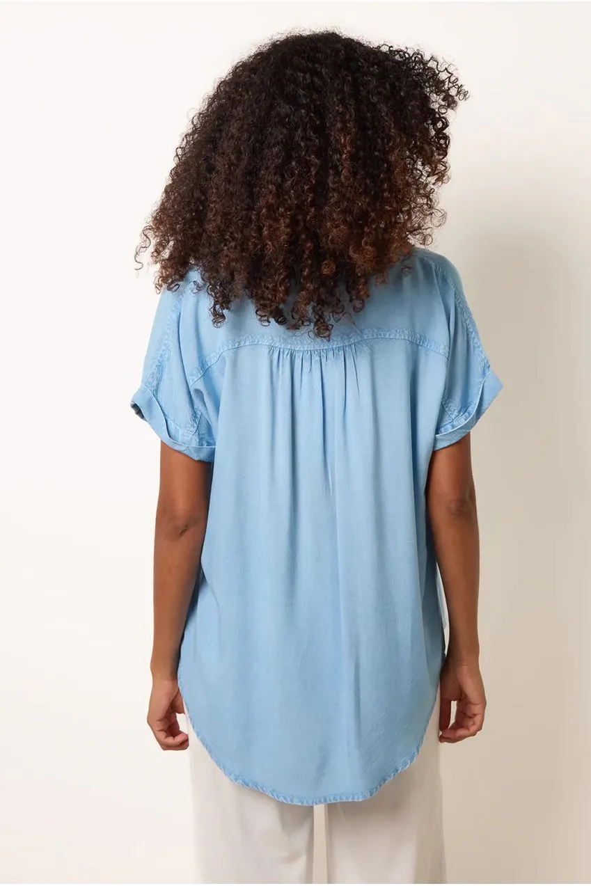 Blue Vanilla Button Front camicia denim chiaro manica corta