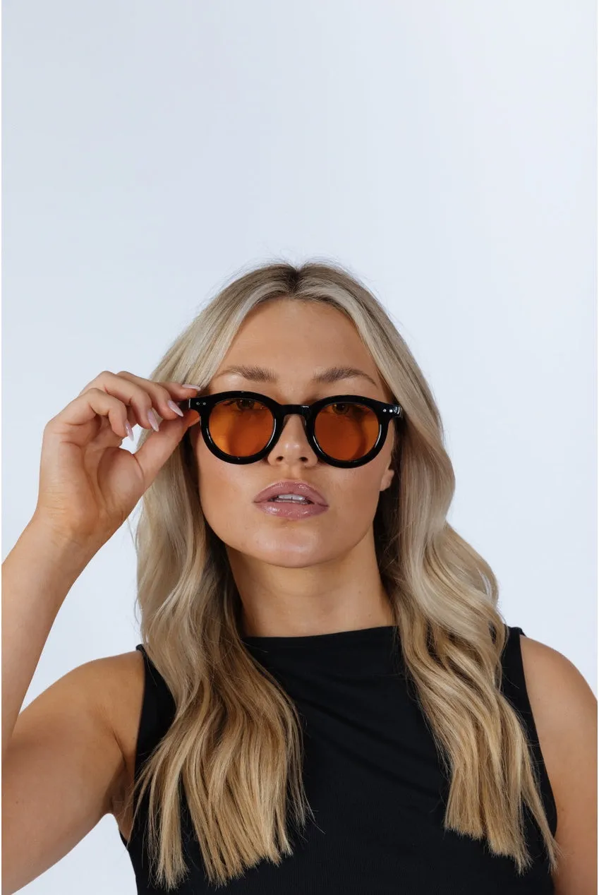 SVNX Bold Rounded occhiali da sole nero arancione UV400