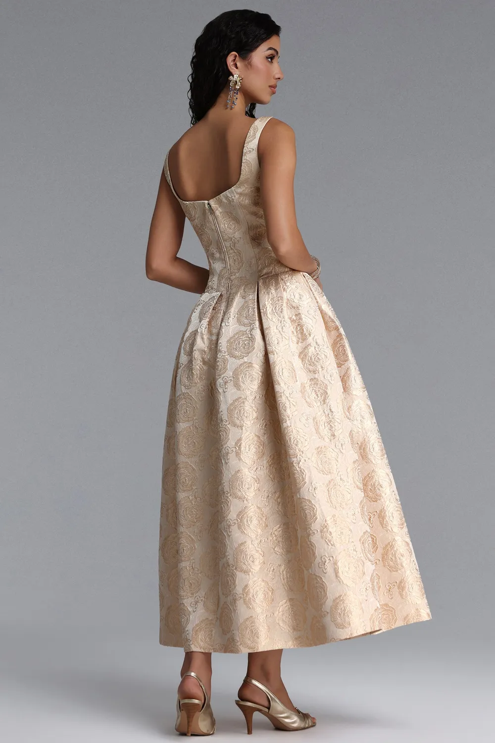 Bella Barnett Rahel abito maxi oro jacquard floreale