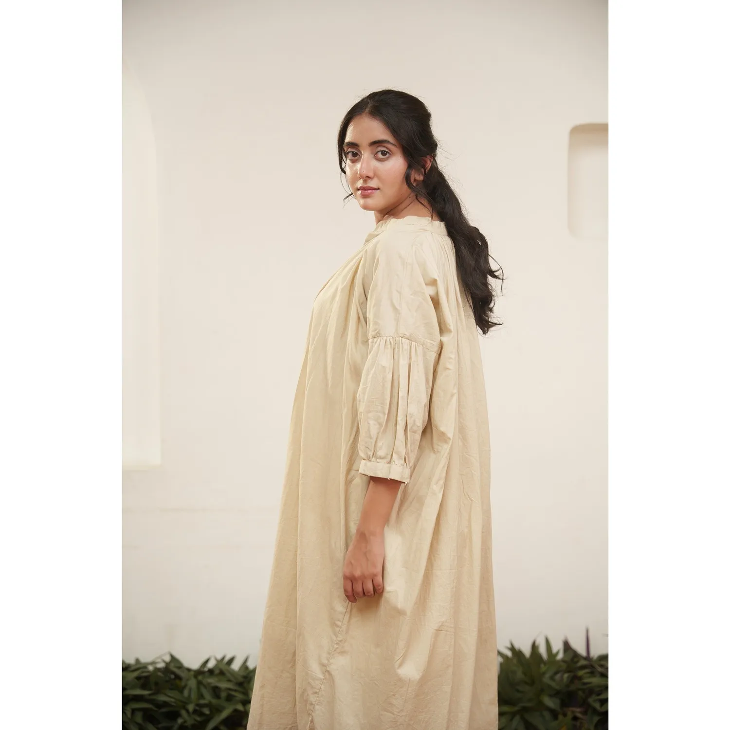 Our Dve Capsule 15 top tunica avorio cotone ricamo floreale