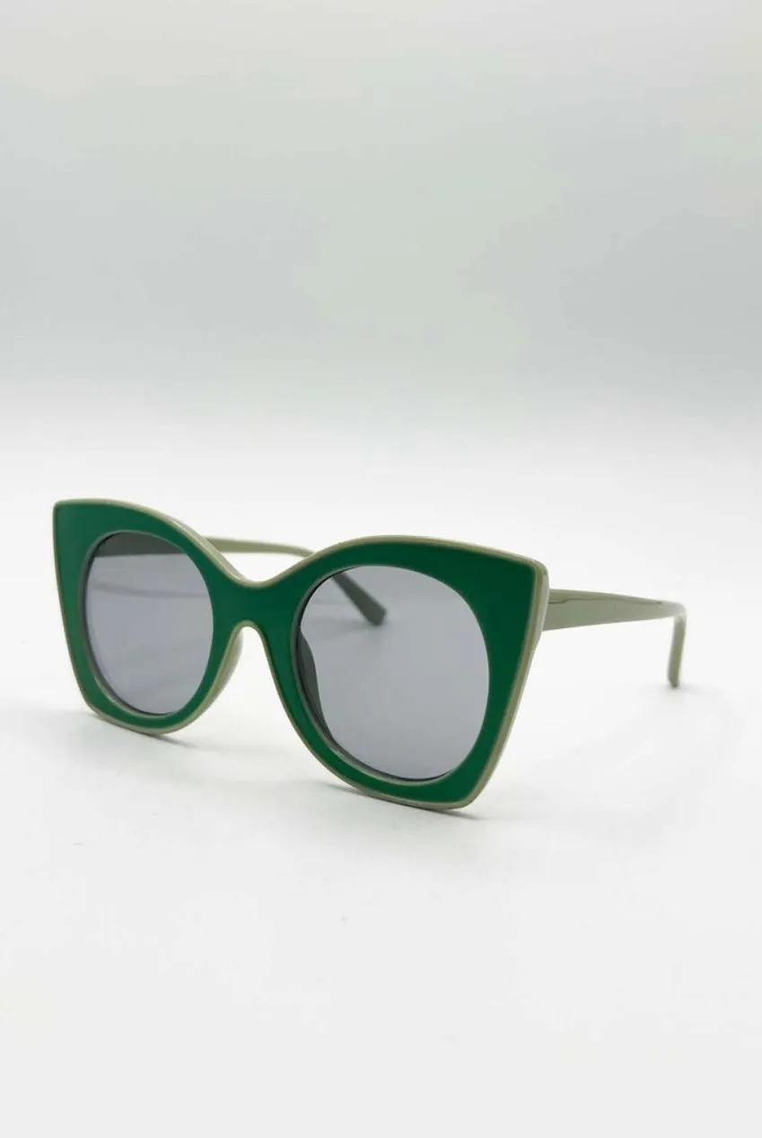 SVNX occhiali da sole verdi cat-eye oversize
