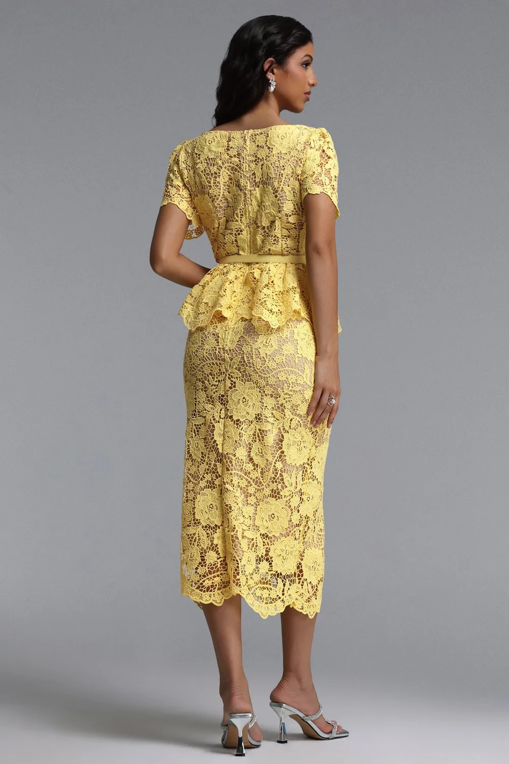 Bella Barnett Quinn abito maxi pizzo giallo floreale