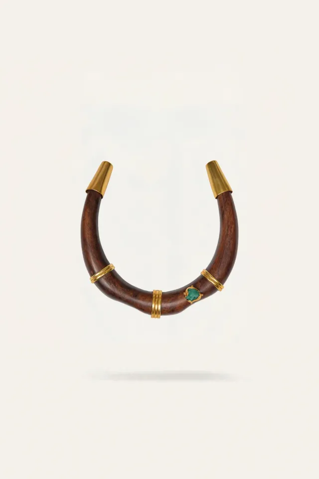 Johanna Ortiz Riding A Brave Heart collana legno oro