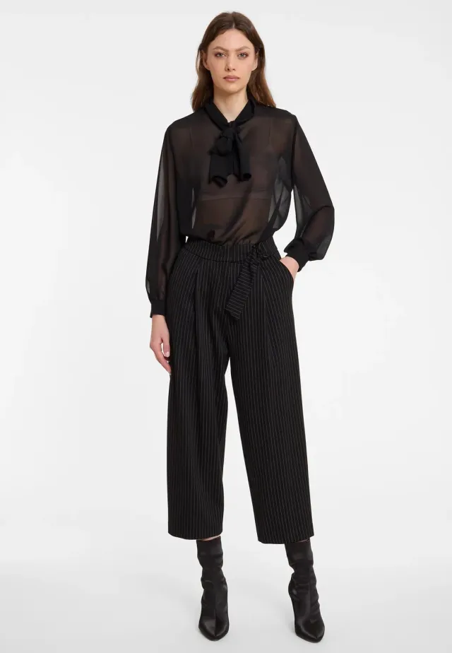 Ana Alcazar Aniga pantaloni cropped neri gessati
