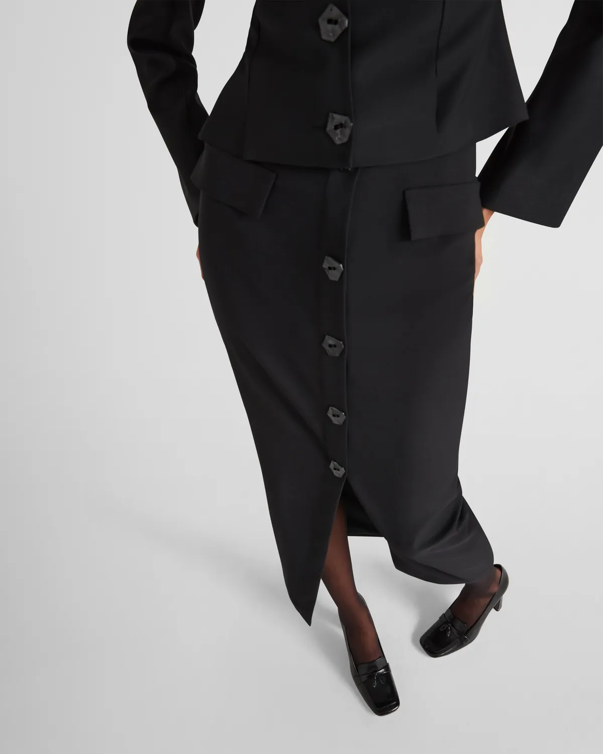 Violante Nessi L'Eclaireur blusa nera lana crepe