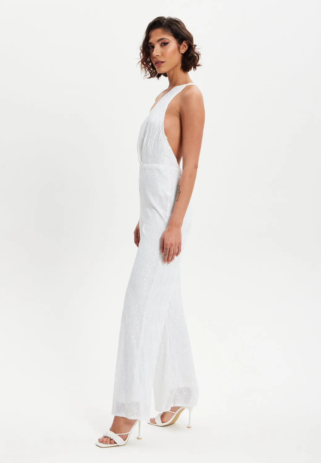 Liquorish One Shoulder Backless tuta bianca paillettes monospalla