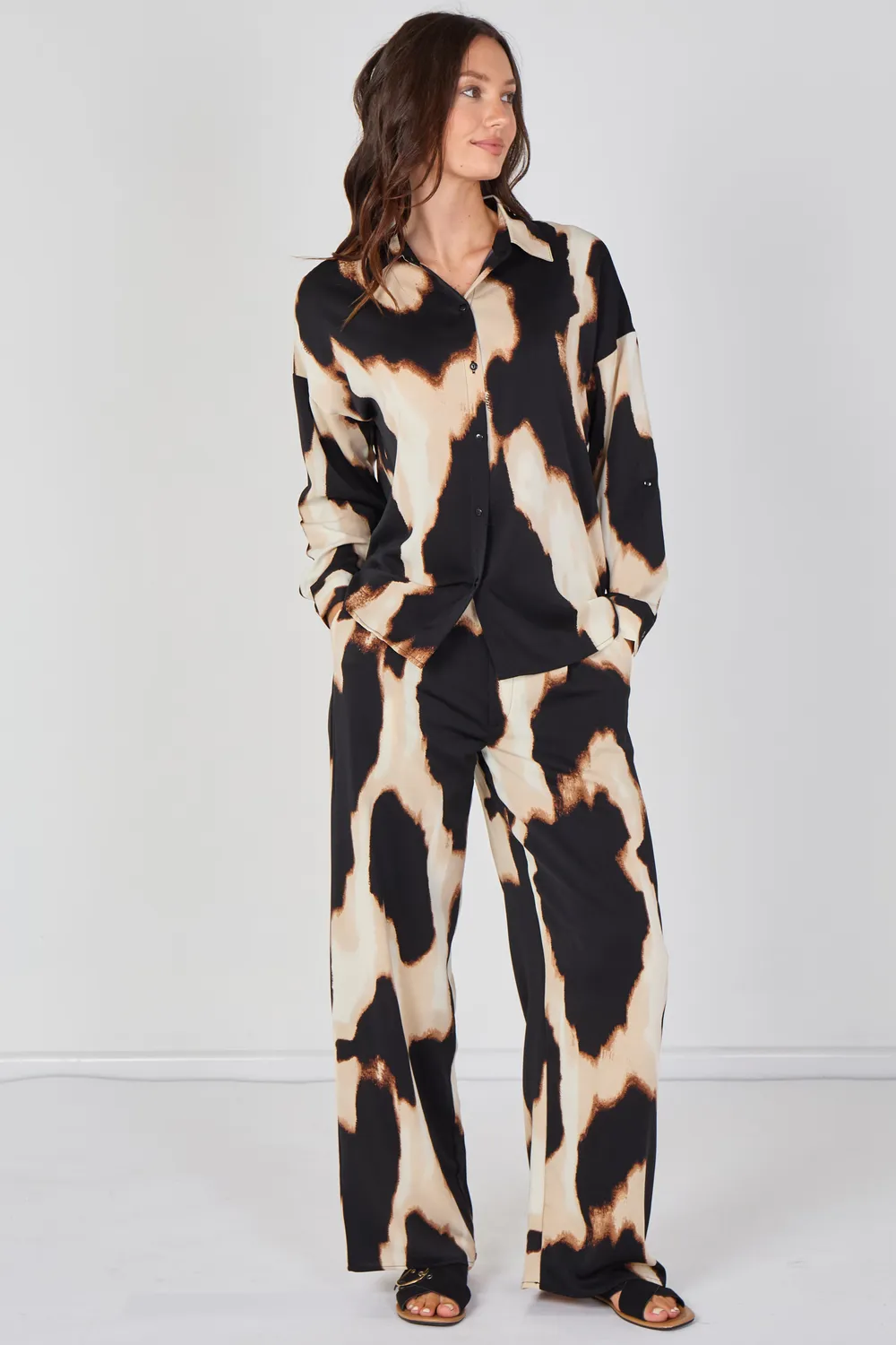 Love Sunshine Abstract completo nero camicia e pantaloni