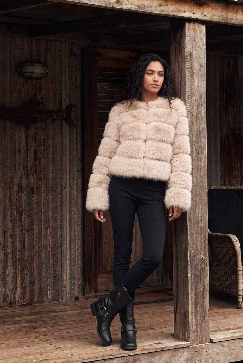 Blue Vanilla cappotto corto ecopelliccia beige collo tondo